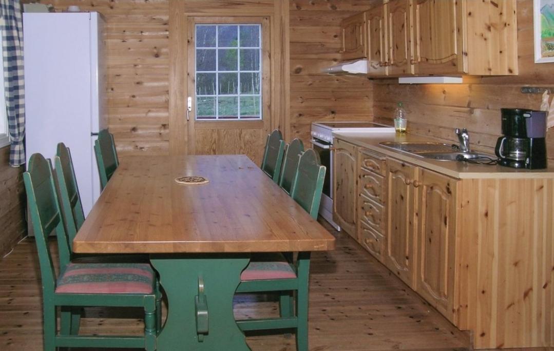 Timber Cabin Eresfjord Med Bat Til Leie Overas Exterior photo